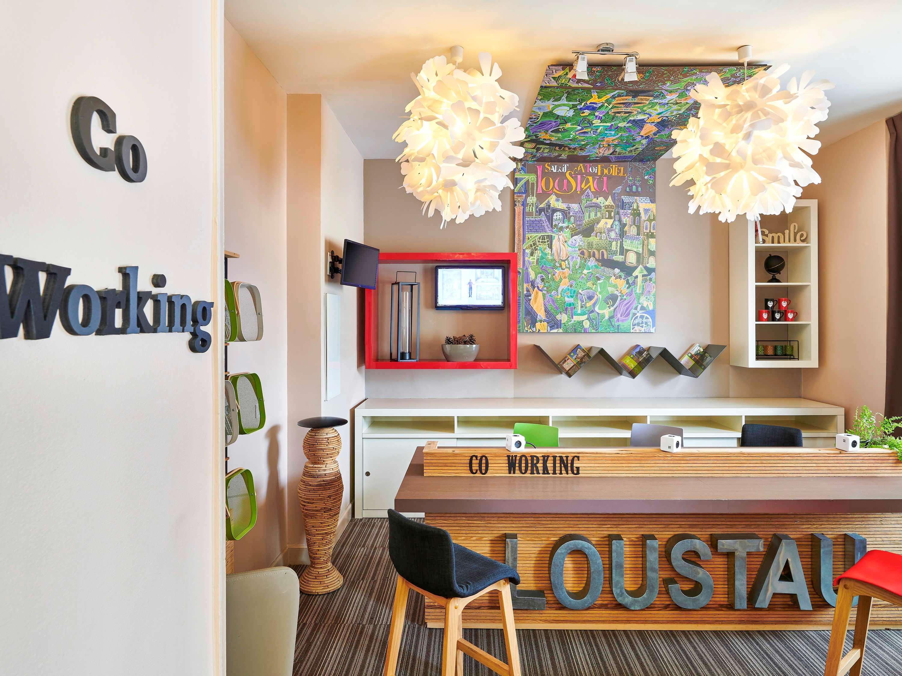 Ibis Styles Bayonne Hotel Bagian luar foto
