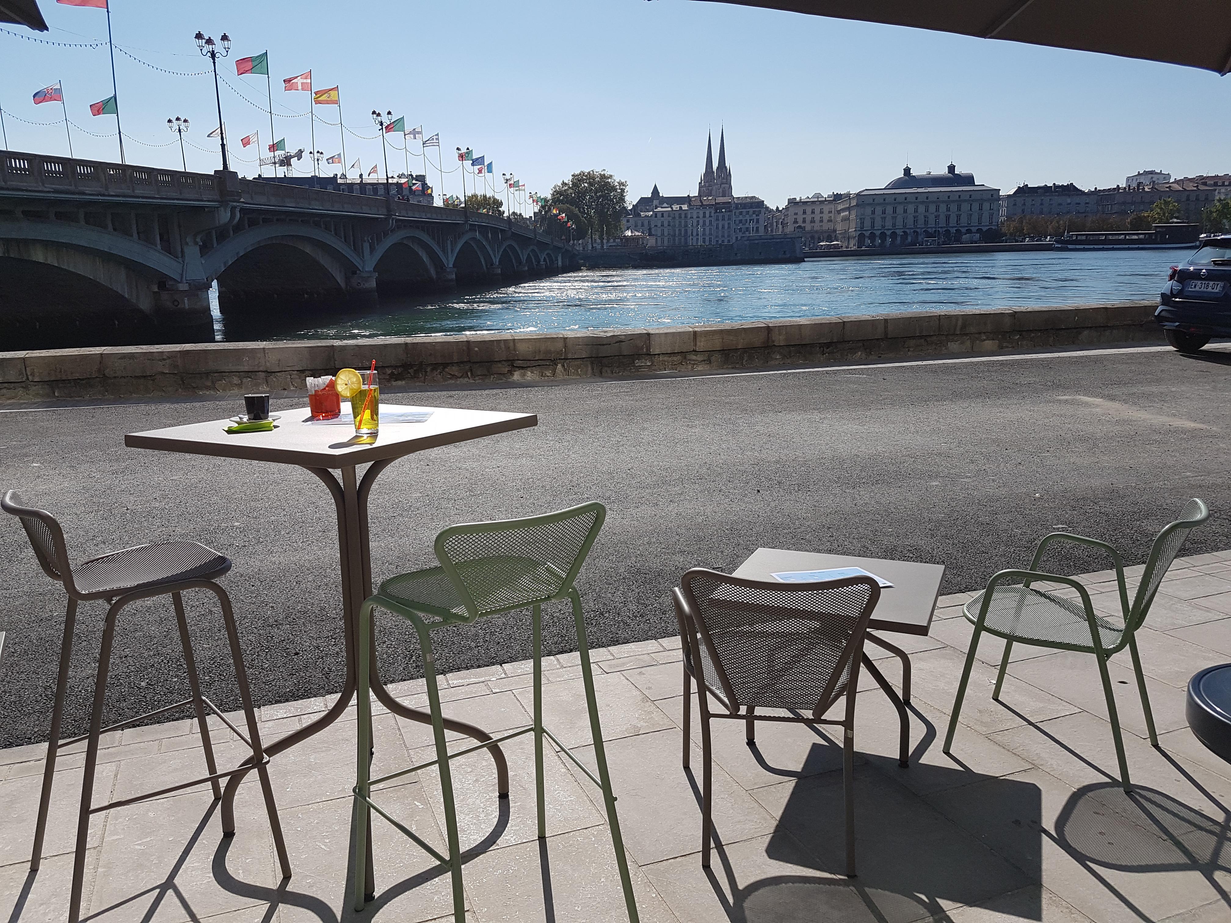 Ibis Styles Bayonne Hotel Bagian luar foto