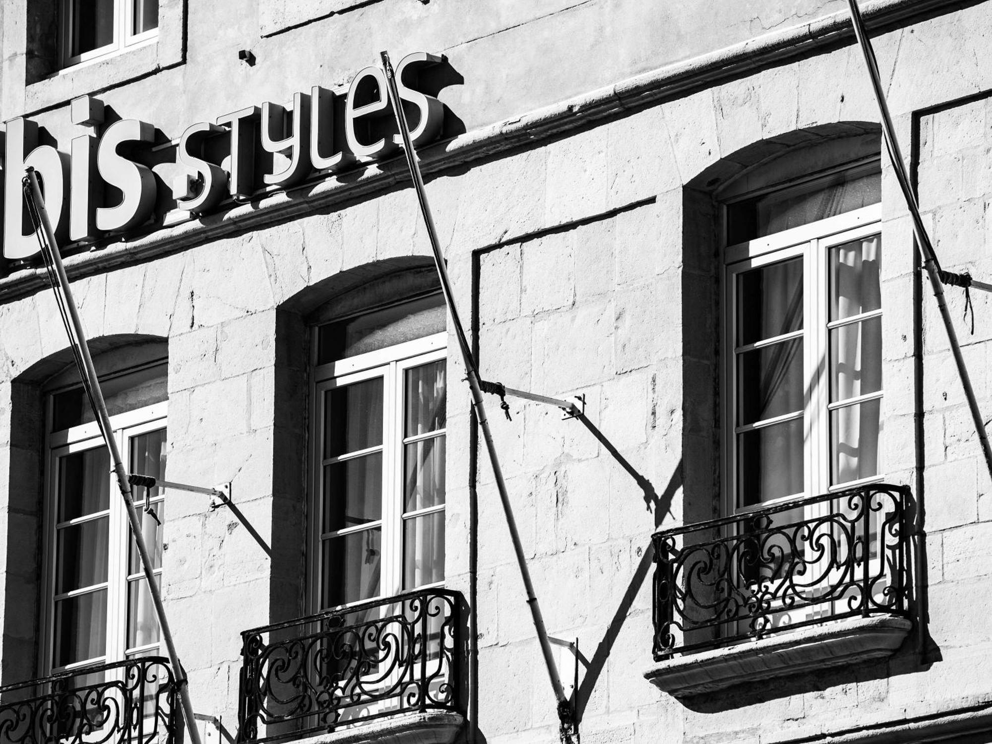 Ibis Styles Bayonne Hotel Bagian luar foto