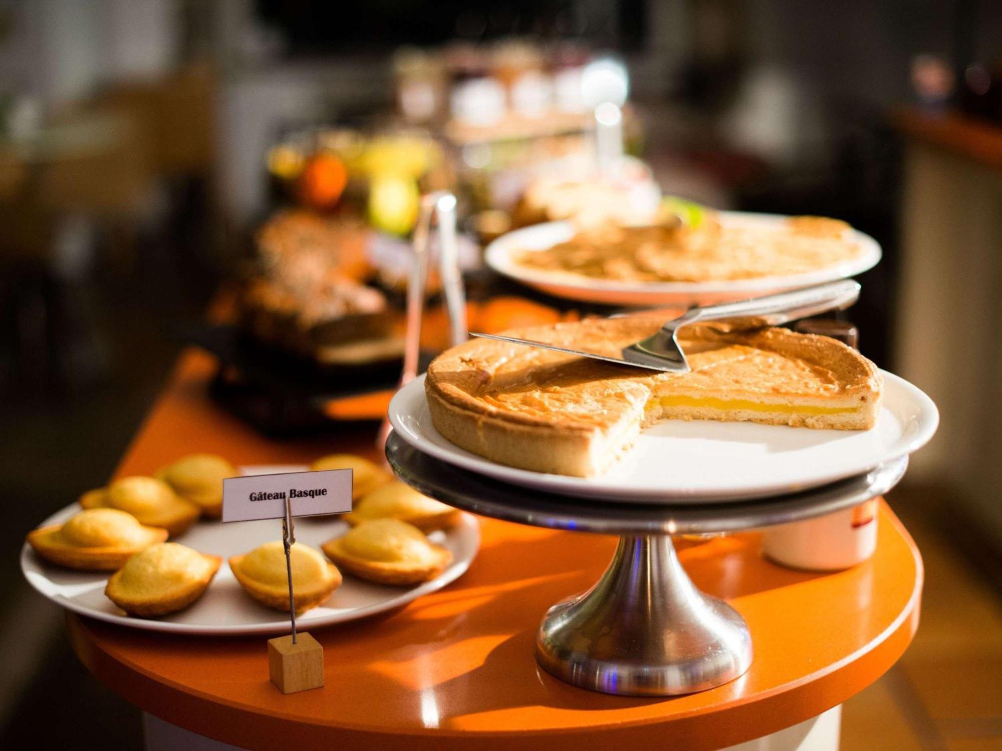 Ibis Styles Bayonne Hotel Bagian luar foto